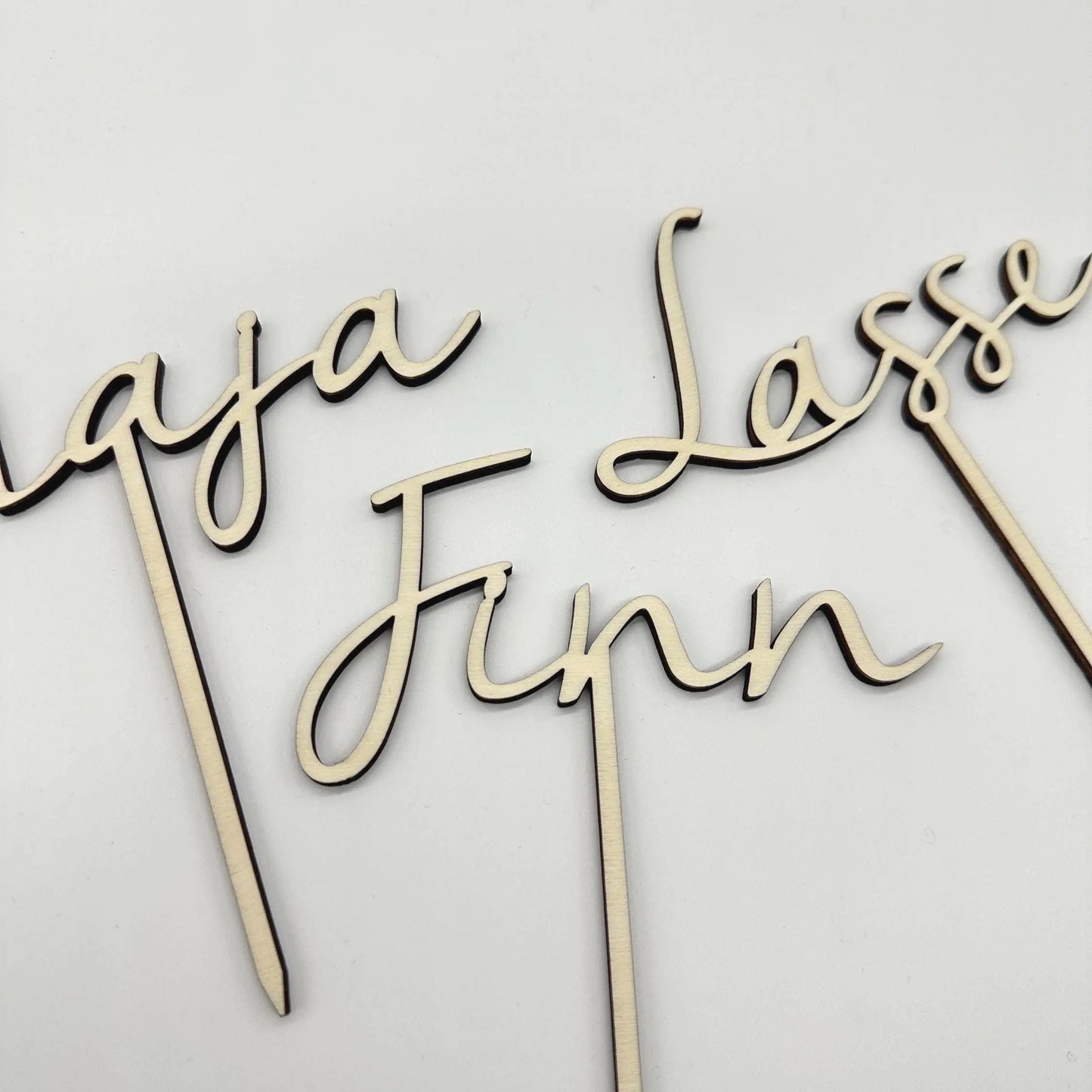 Cake Topper mit Namen KreativoBasteln