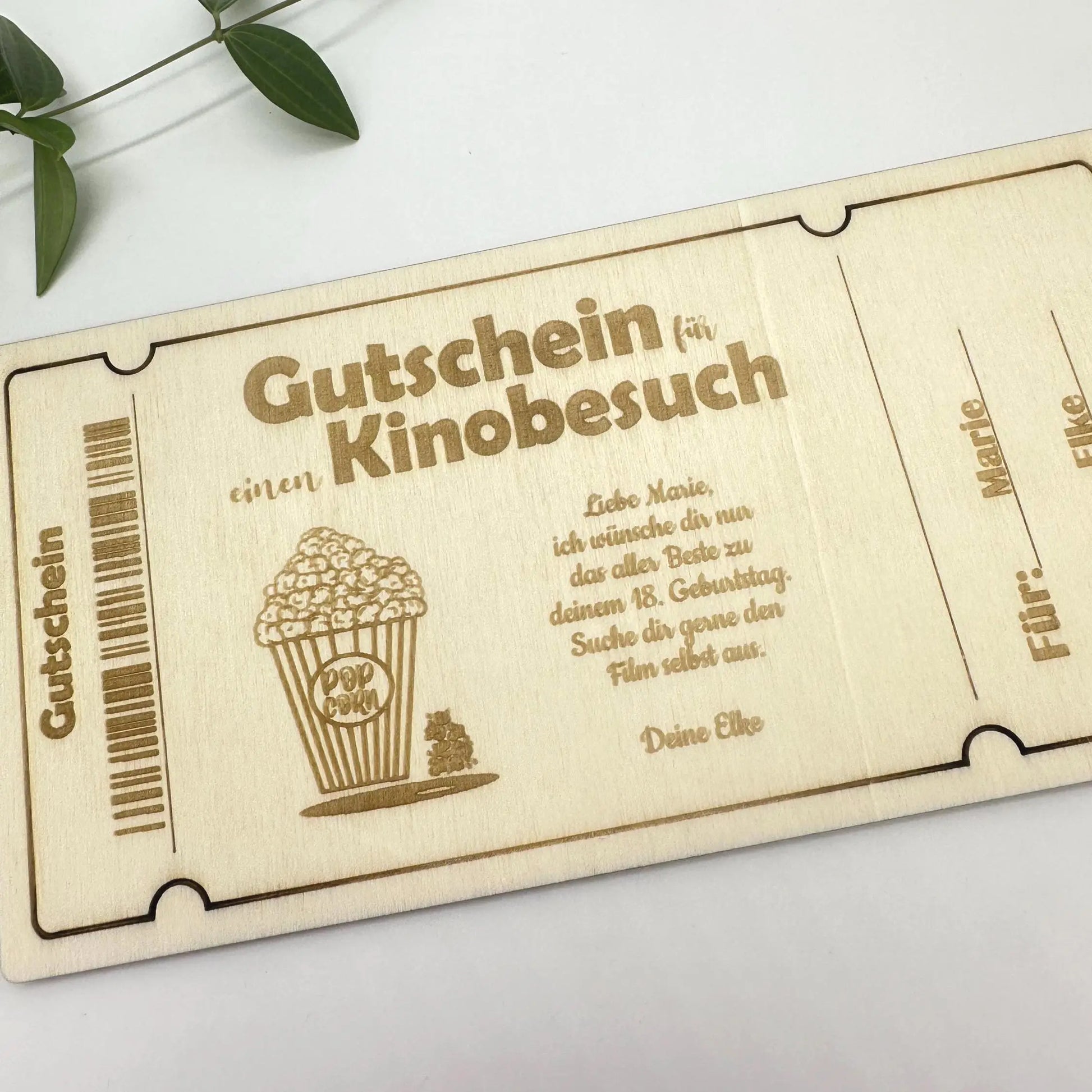 Holzgutschein für einen Kinobesuch KreativoBasteln