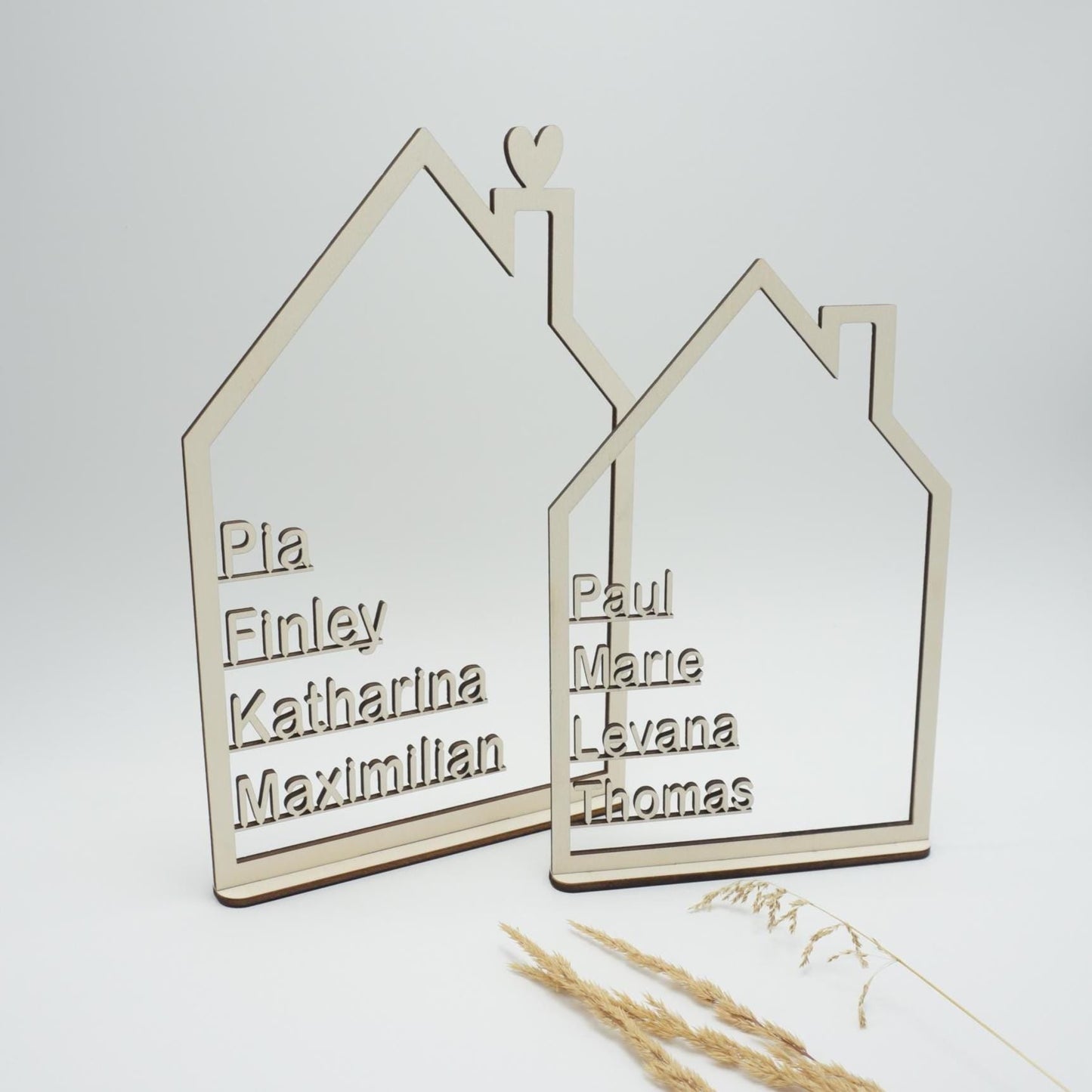 Personalisiertes Holzhaus mit Namen KreativoBasteln