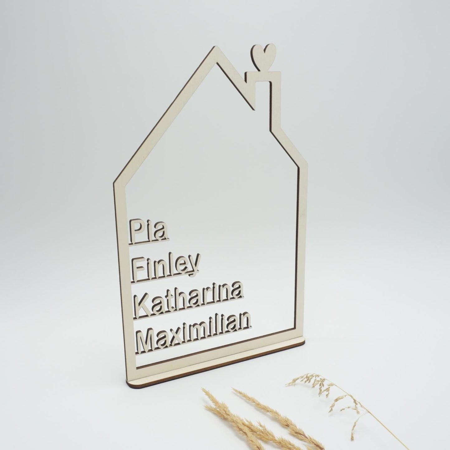 Personalisiertes Holzhaus mit Namen KreativoBasteln