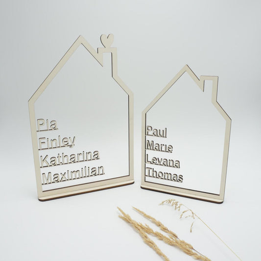 Personalisiertes Holzhaus mit Namen KreativoBasteln