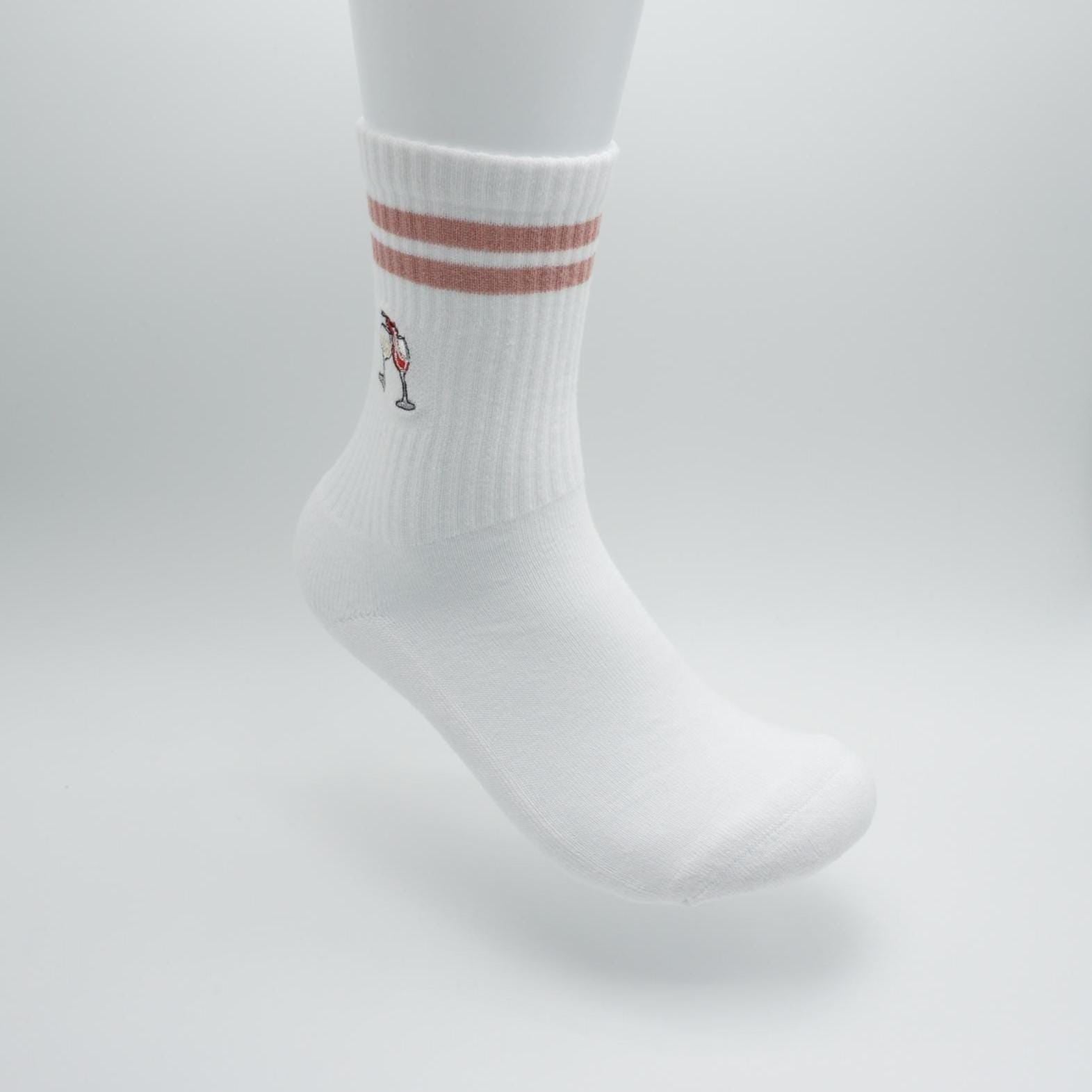 Wein Socken mit anstoßenden Weingläsern KreativoBasteln