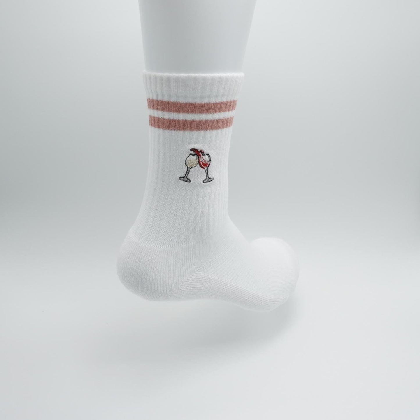 Wein Socken mit anstoßenden Weingläsern KreativoBasteln