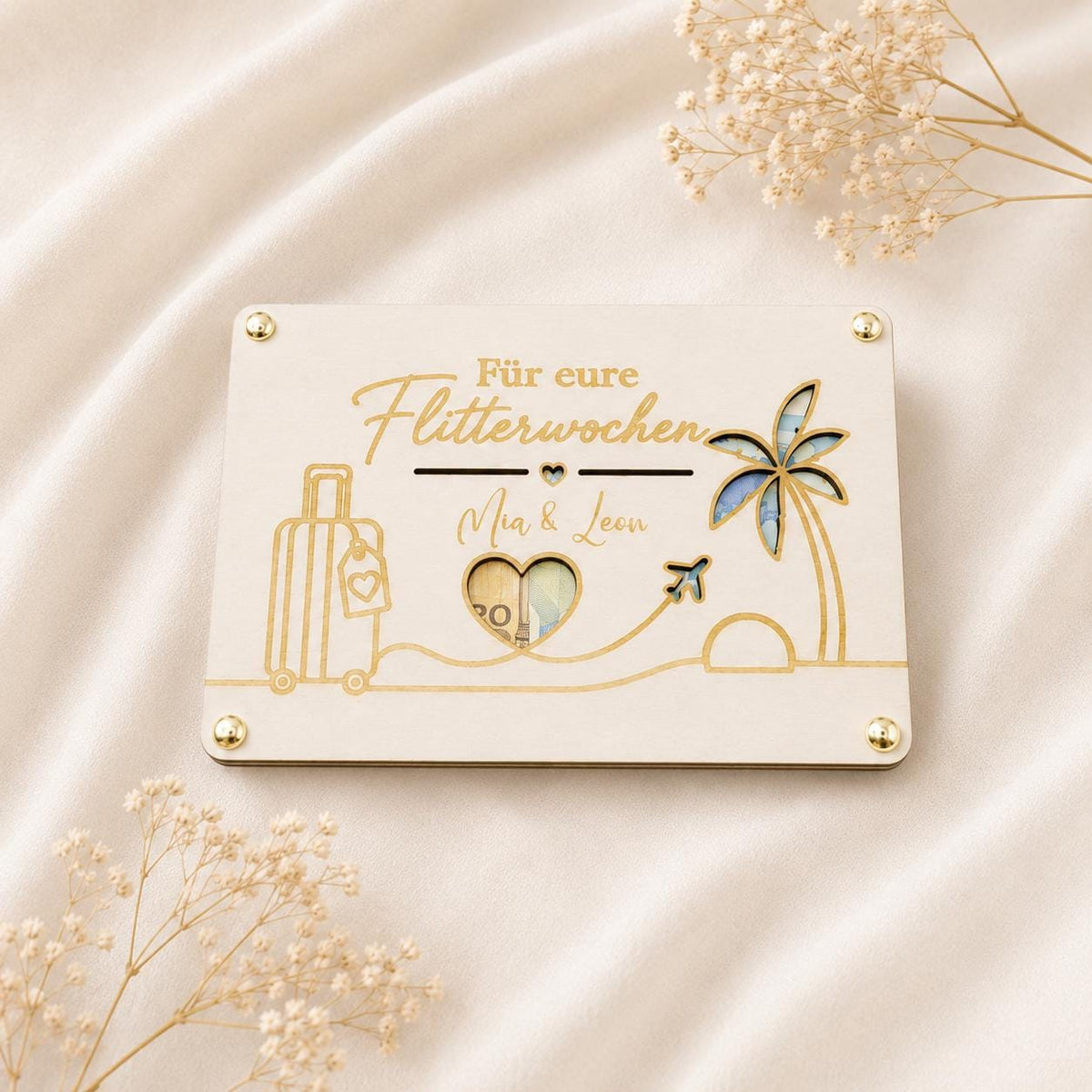 Geldgeschenk Hochzeit aus Holz mit Motiv Für eure gemeinsame Zukunft, Haus, Schlüssel und Namen Mia und Leon