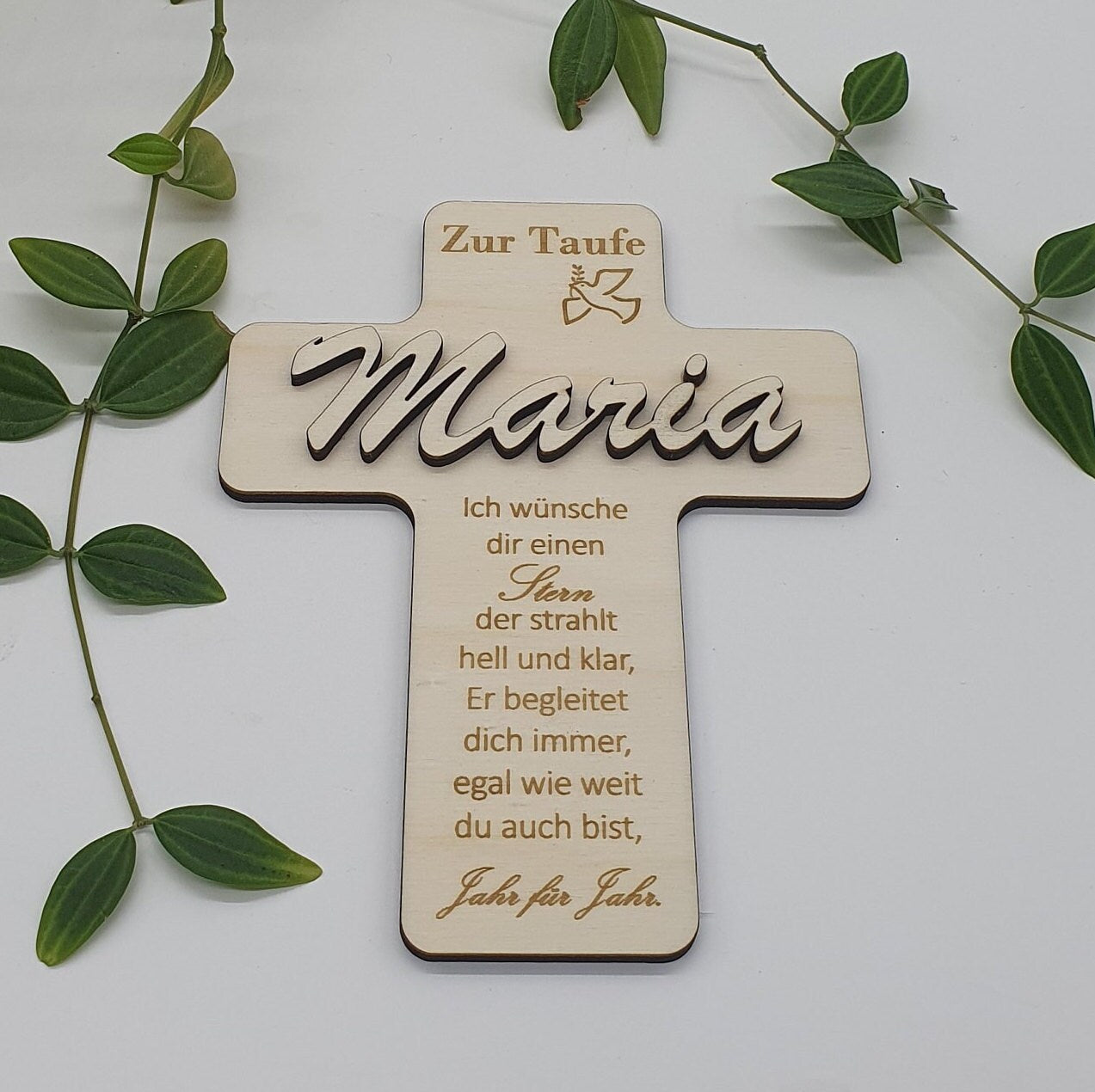 Personalisierbares Taufkreuz aus Holz